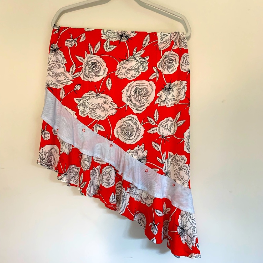 Jaase Asymmetrical Red Floral Skirt, Size Large